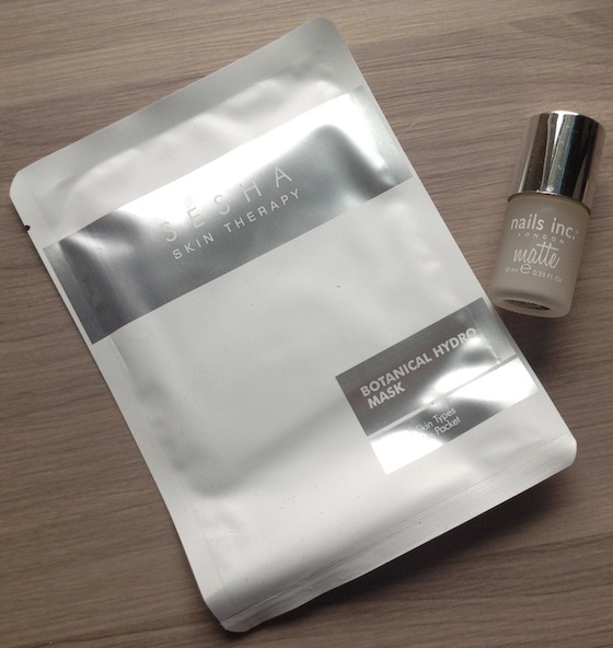 GlossyBox Review – October 2014 Mask