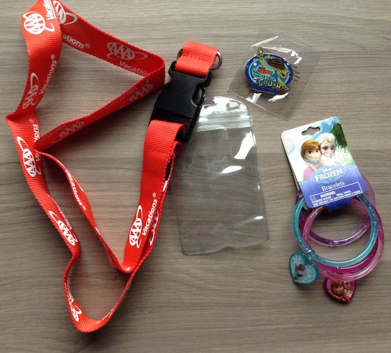 Nerd Block Jr. Girls Subscription Box Review – October 2014 Frozen