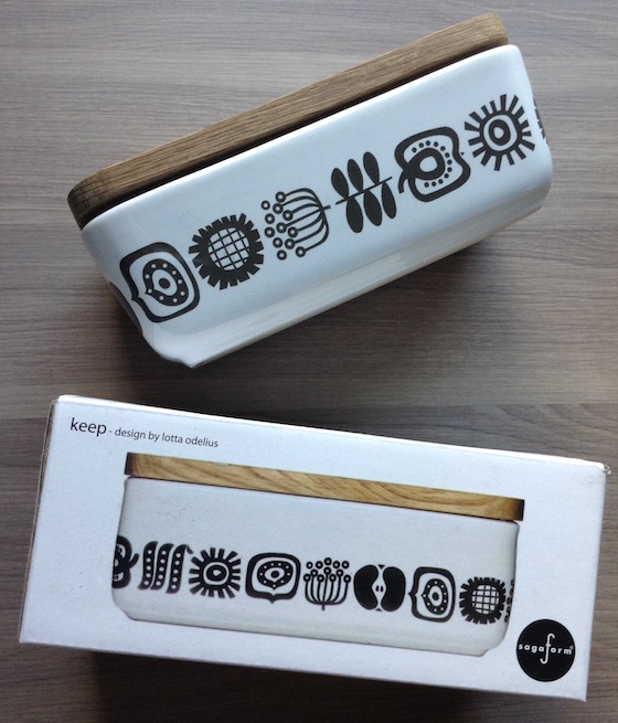 Skandicrush Subscription Box Review - October 2014 Container