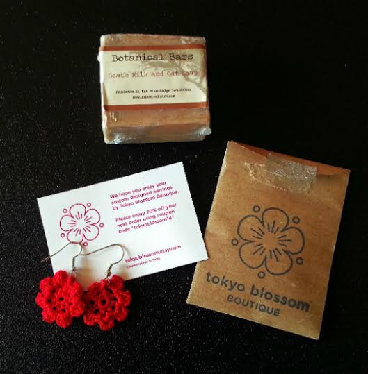 Dottie Box Mini Subscription Box Review – November 2014 Earrings