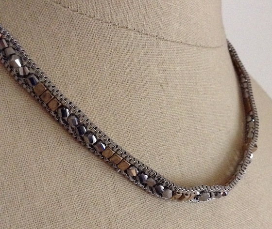 Your Bijoux Box Jewelry Subscription Box Review – Nov 2014 Detail Necklace