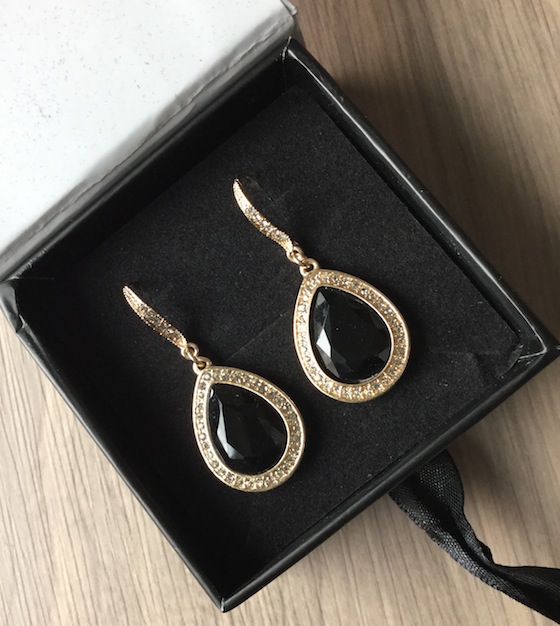 Cate & Chloe Subscription Box Review - December 2014 Earrings
