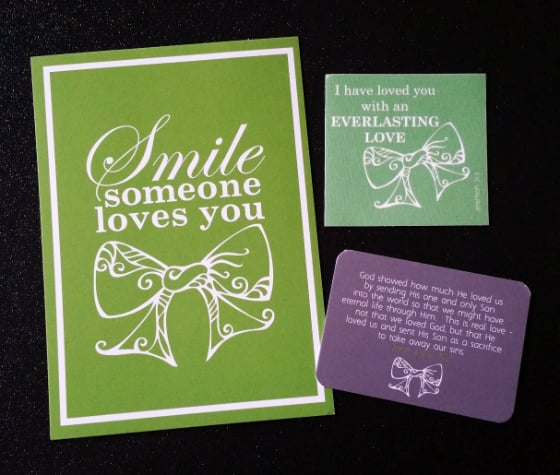 Loved + Blessed Subscription Box Review – December 2014 Smile