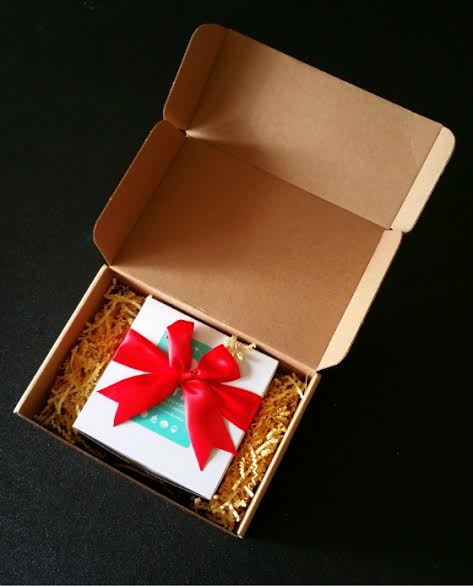Orange Glad Subscription Box Review - December 2014 First Look