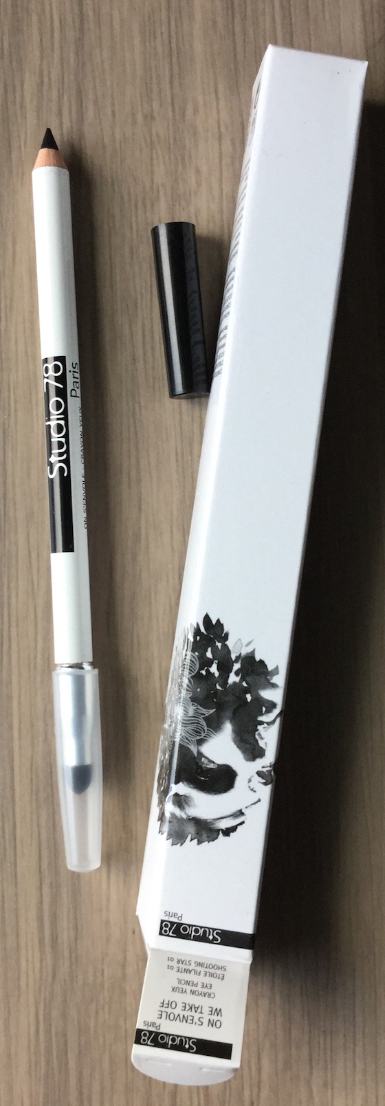 Oui Please Subscription Box Review - December 2014 Eye Liner