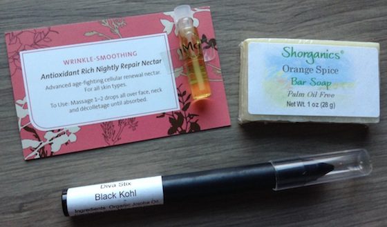 Vegan Cuts Beauty Box Review – November 2014 Eyeliner