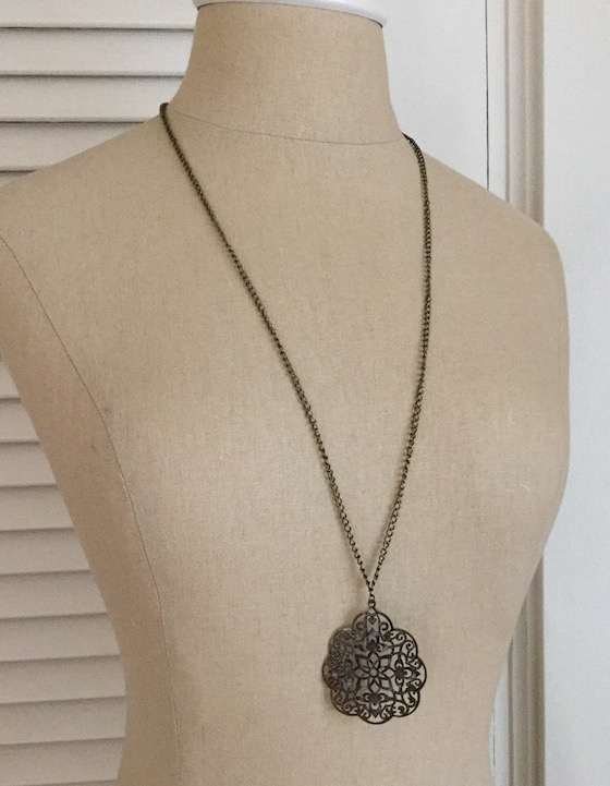 Box of Happies Subscription Box Review – December 2014 Necklace