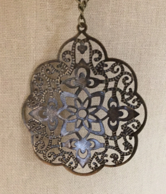 Box of Happies Subscription Box Review – December 2014 Pendant