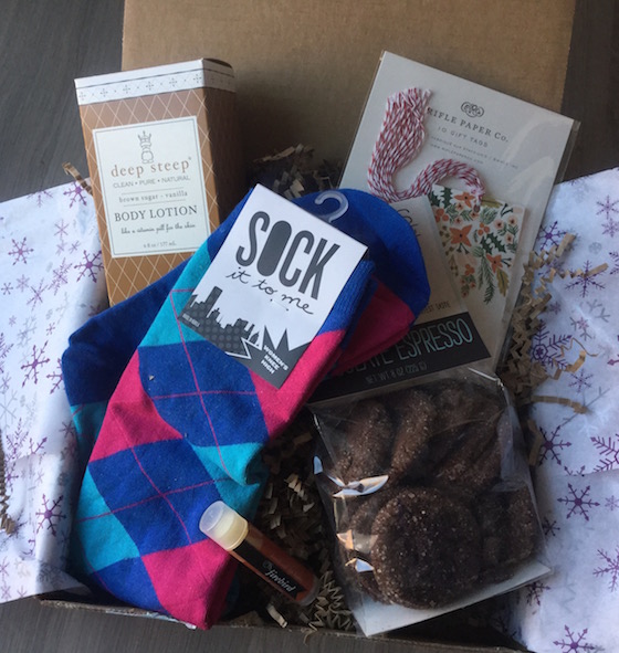 Hammock Pack Subscription Box Review – December 2014 Items