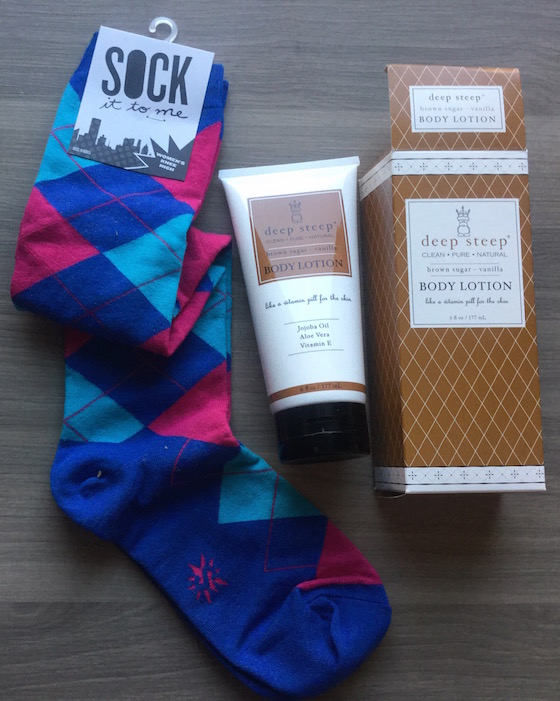 Hammock Pack Subscription Box Review – December 2014 Socks