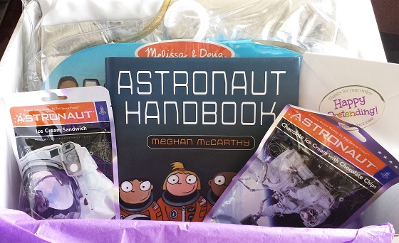 My Pretend Place Subscription Review - January 2015 INside