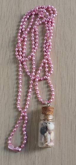 Reiko Rose Subscription Box Review - February 2015 Necklace