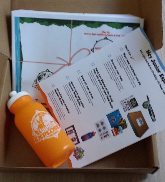 Junior Explorers Subscription Box Review – March 2015 Inside