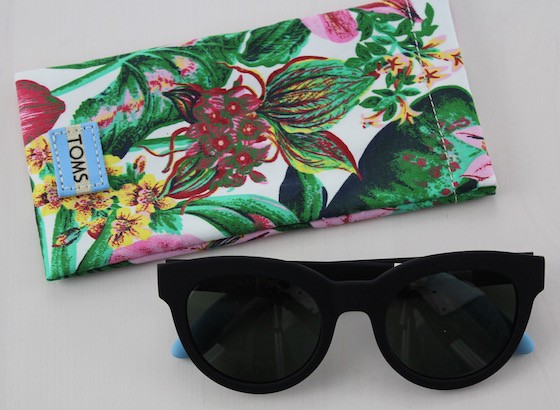 Rachel Zoe Box of Style Spring 2015 Subscription Box Review Toms