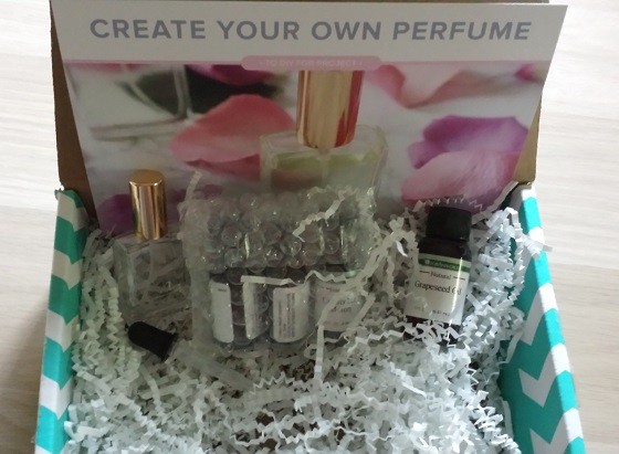Darby Smart To DIY For Subscription Box Review – April 2015 Inside