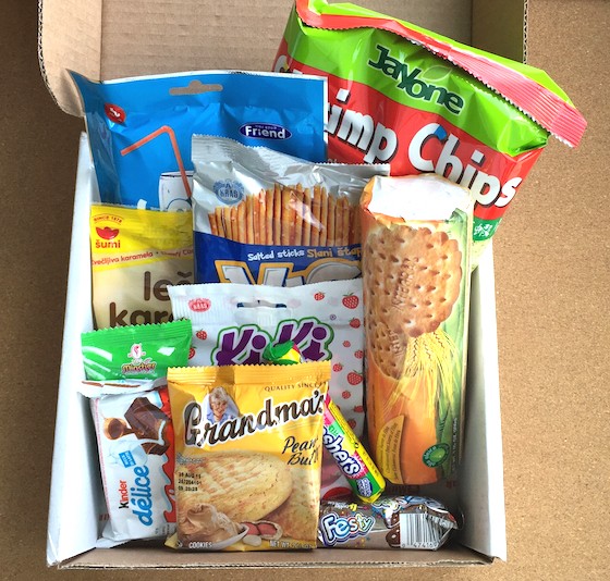 MunchPak Subscription Box Review - May 2015 - Contents