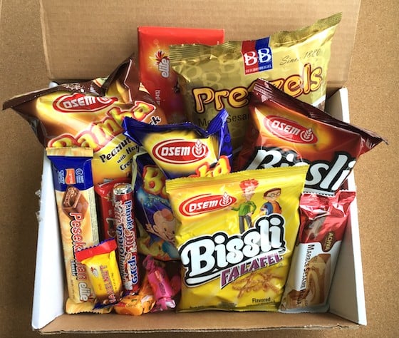 Universal Yums Subscription Box Review – May 2015 Contents