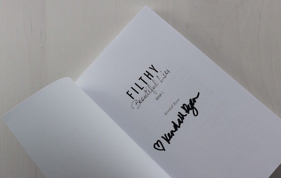 book-worm-box-may-2015-signature