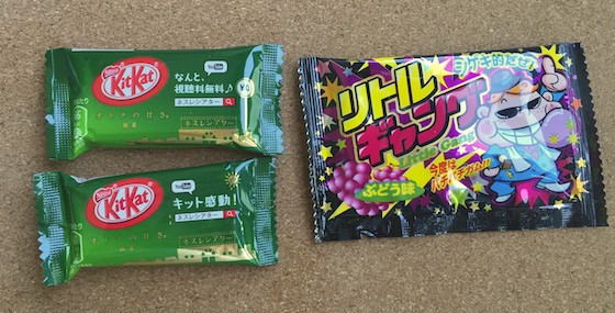 JapanCrate-June-2015-KitKat