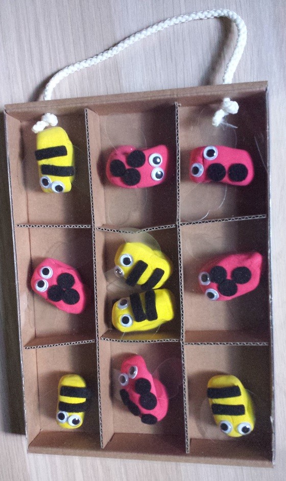 Kiwi Crate Subscription Box Review & Coupon – May 2015 - tictactoe