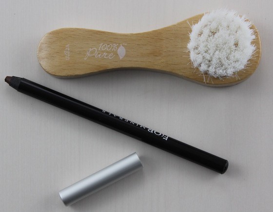 Petit Vour Vegan Beauty Subscription Box Review – May 2015 Eyeliner