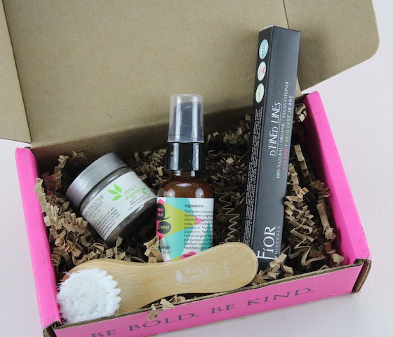 Petit Vour Vegan Beauty Subscription Box Review – May 2015 Items