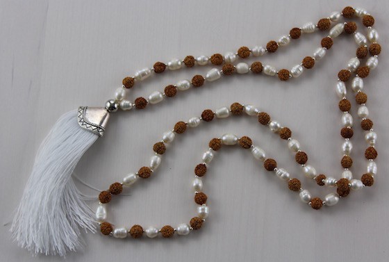 Yogi Surprise Jewelry Subscription Box Review – June 2015 Necklace