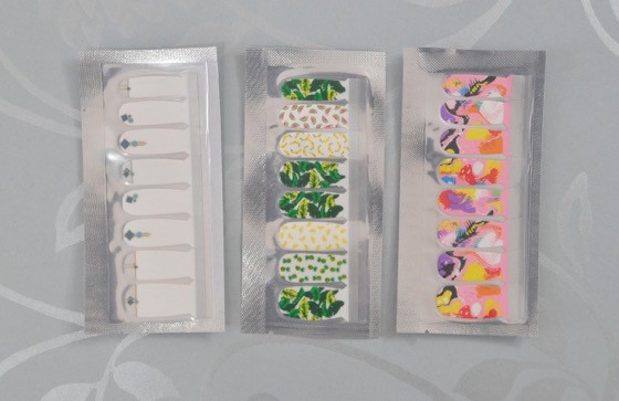 Monthly Mani Box by Scratch Subscription Box Review - July 2015 - 6