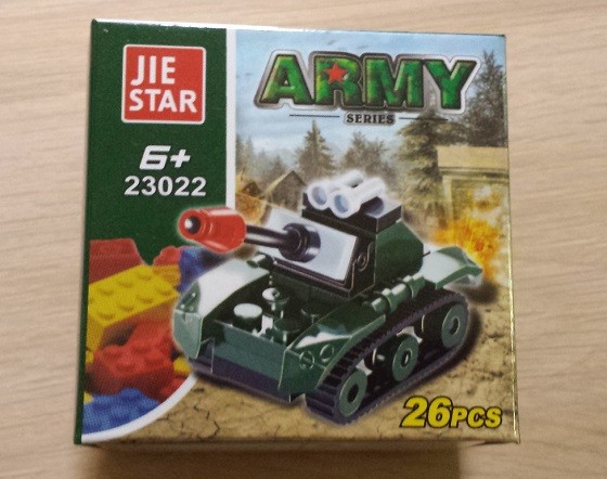 Brick Loot Subscription Box Review - July 2015 - tank