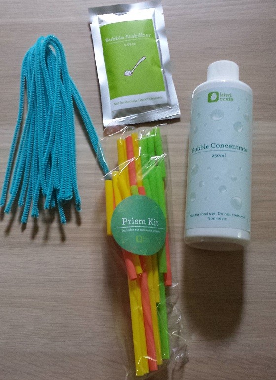 Kiwi Crate Subscription Box Review & Coupon – June 2015 - bubble-supplies