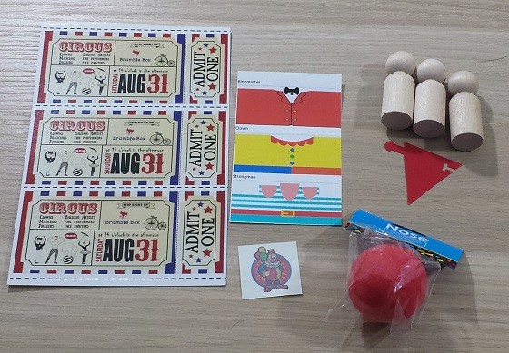 Bramble Box Props Subscription Box Review – August 2015 - props