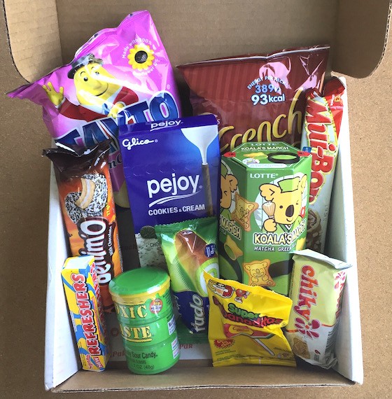 MunchPak Subscription Box Review + Coupon - August 2015 - Contents