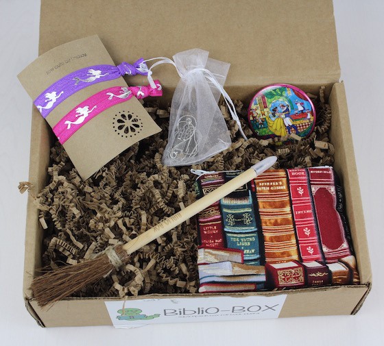 Biblio Box Subscription Box Review – August 2015 Items