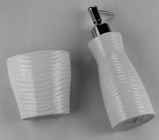 linen-crate-bathroom-august-2015-.soap