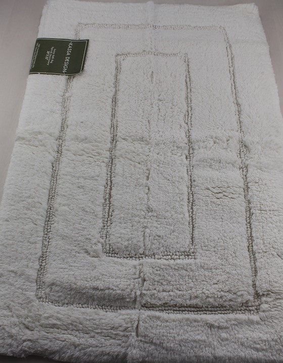 linen-crate-bathroom-august-2015-rug