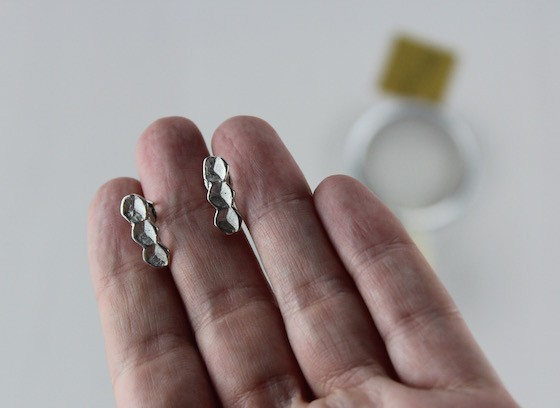Oui Please Subscription Box Review – Vol 1.4 Earrings