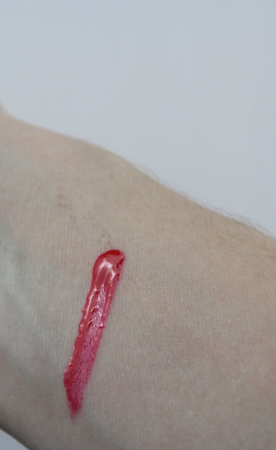 glossybox-october-2015-swatch
