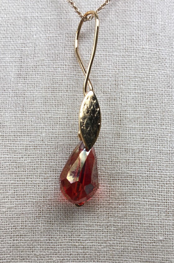 your-bijoux-box-september-2015-pendant