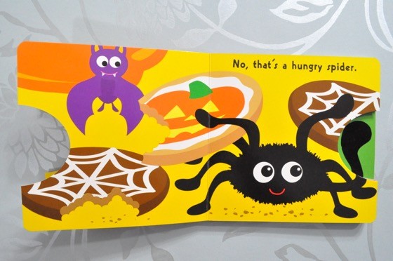 Bookroo Subscription Box Review October 2015 - 8