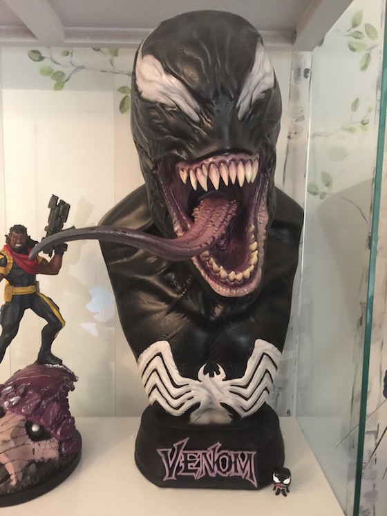 Venom Statue