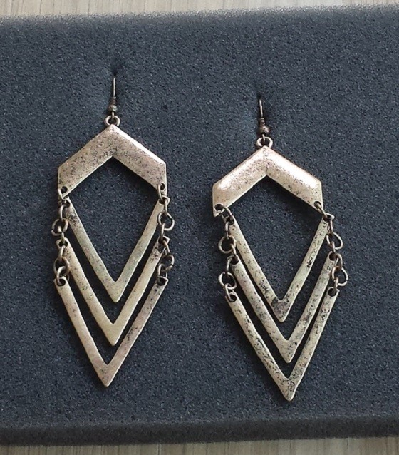 Wantable Accessories Subscription Box Review October 2015 - earrings