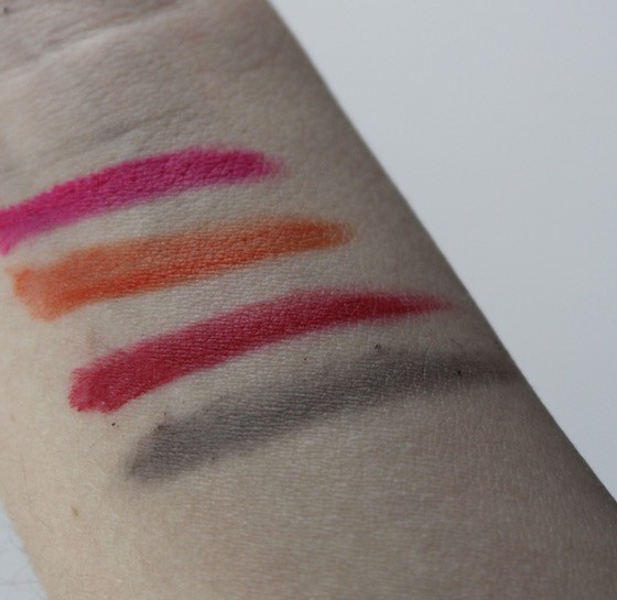 allure-beauty-box-oct-2015-swatch