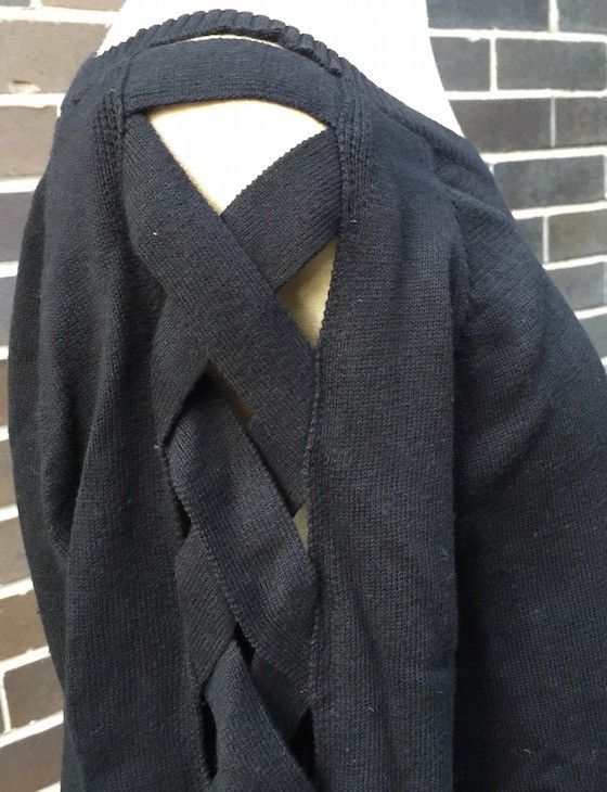 golden-tote-oct-2015-sleeve