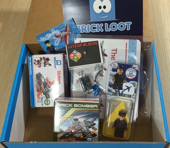 Brick Loot Subscription Box Review November 2015 - inside