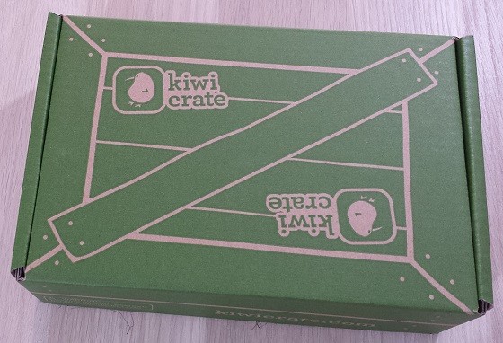 Kiwi Crate Subscription Box Review & Coupon October 2015 - box