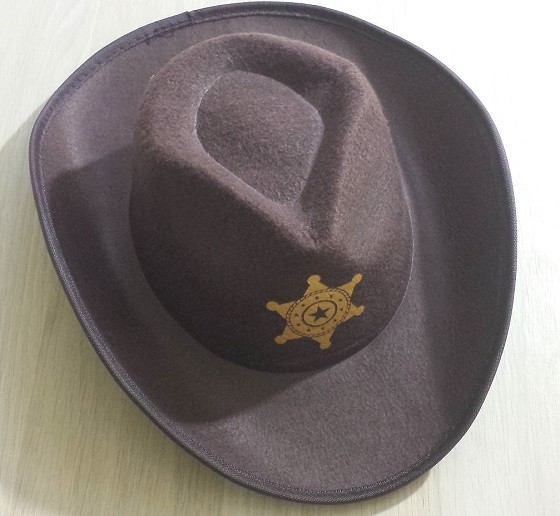 My Pretend Place Craft Subscription Box Review October 2015 - hat
