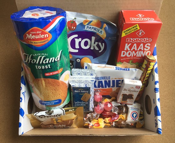 Universal Yums Subscription Box Review October 2015 - Contents