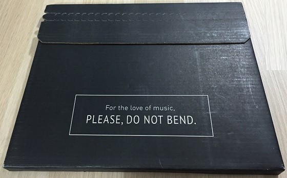 Vinyl Me, Please Subscription Box Review November 2015 - box