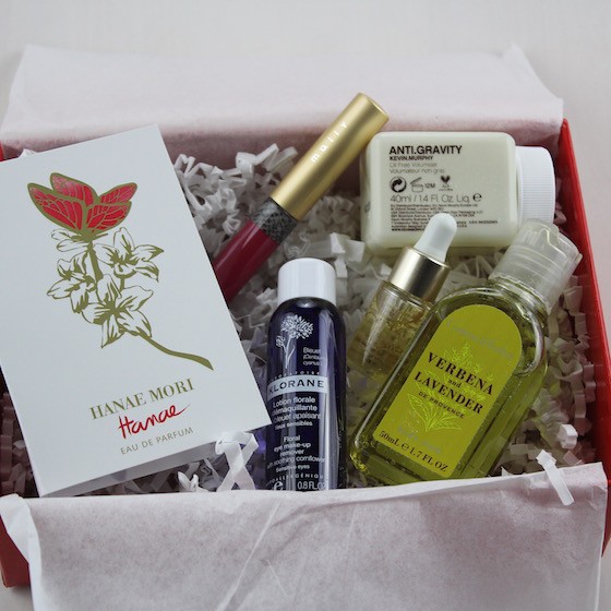 allure-beauty-box-nov-2015-items