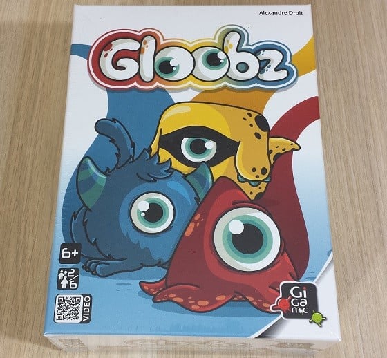 Awesome Pack Subscription Box Review December 2015 - gloobz